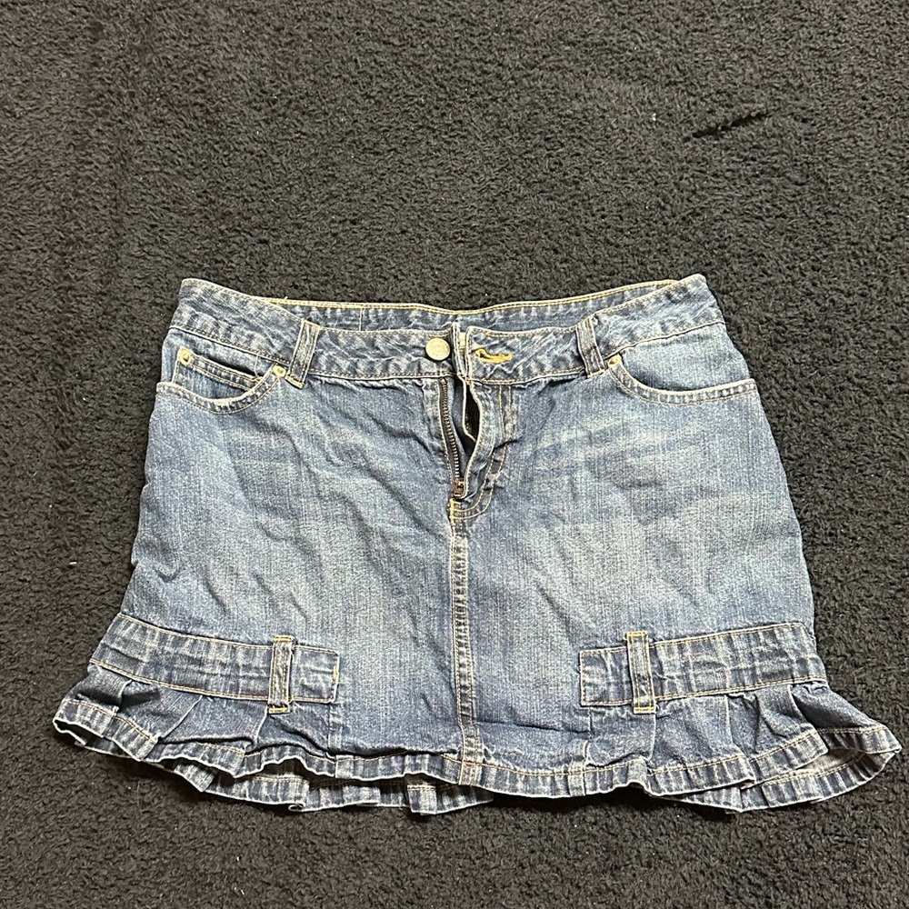 cutest jean skirt ever!💖